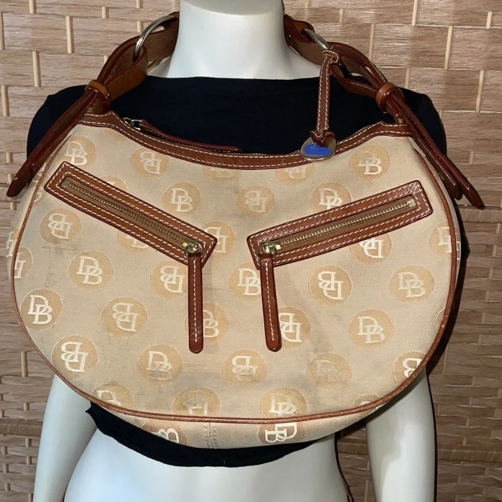 Dooney & Bourke Bag Signature Logo Hobo Shoulder Bag Dooney Shoulder Bag 🔥